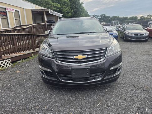 Used 2016 Chevrolet Traverse LT w/ Style and Technology Package FWD image 5