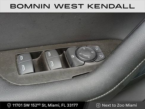 Used 2023 Chevrolet Blazer LT image 25