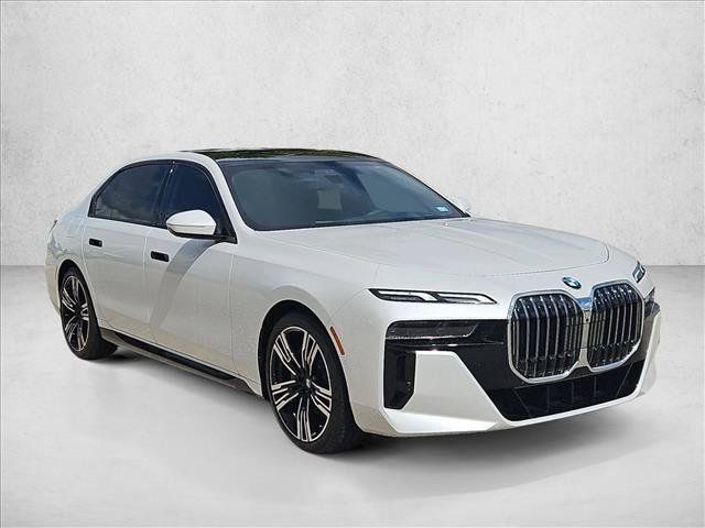 Used 2024 BMW 760i xDrive AWD/4WD image 3