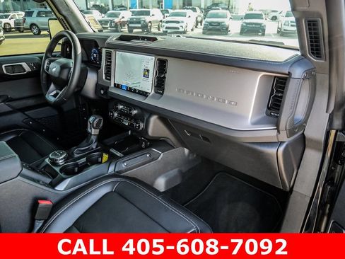 Used 2026 Ford Bronco Outer Banks AWD/4WD image 18