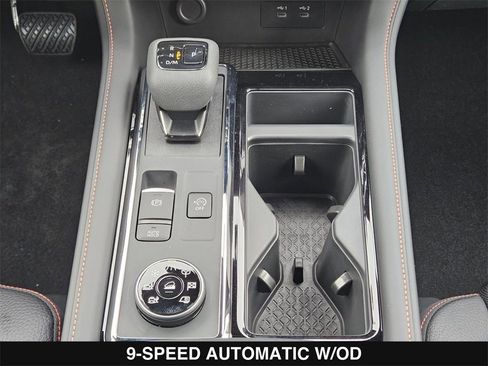 New 2026 Nissan Pathfinder SV image 24