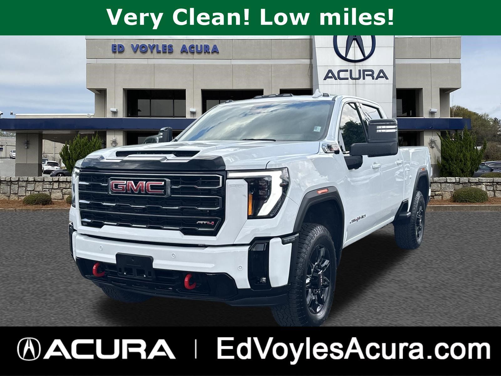 Used 2025 GMC Sierra 2500 AT4 AWD/4WD image 1