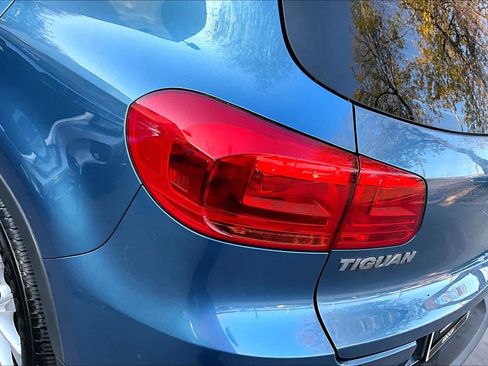 Used 2017 Volkswagen Tiguan Limited image 26