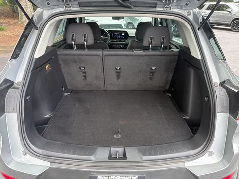 Used 2025 Chevrolet TrailBlazer LS FWD image 18