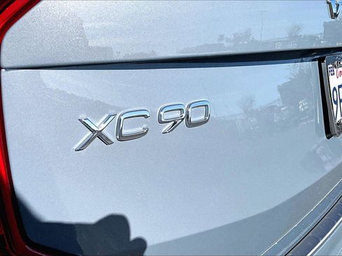 Used 2023 Volvo XC90 T8 Plus w/ Protection Package Premier image 8