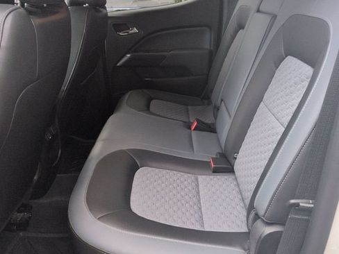 Used 2019 Chevrolet Colorado Z71 AWD/4WD image 23