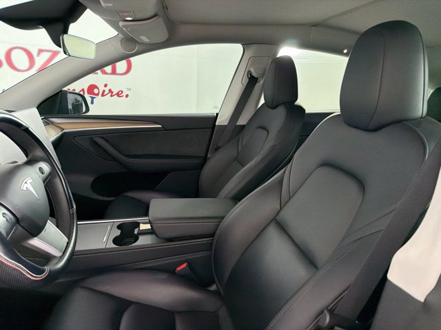 Used 2024 Tesla Model Y Performance AWD/4WD image 17
