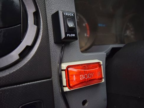 Used 2016 Ford F450 XL w/ Power Equipment Group image 31