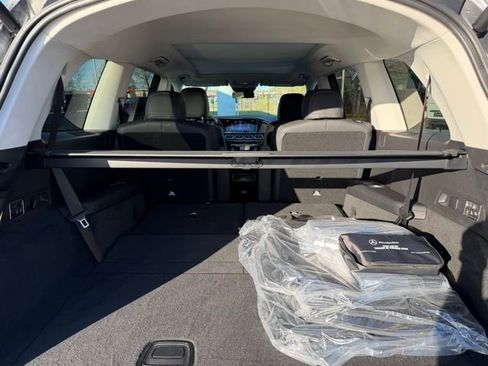 New 2026 Mercedes-Benz GLS 450 4MATIC image 11