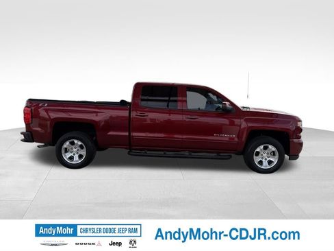 Used 2018 Chevrolet Silverado 1500 LT w/ All Star Edition AWD/4WD image 8