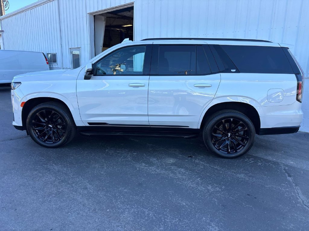 Used 2021 Cadillac Escalade Sport w/ LPO, ONYX Package AWD/4WD image 4