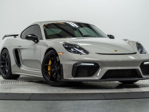 Used 2020 Porsche 718 Cayman GT4 image 33