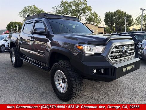 Used 2017 Toyota Tacoma TRD Off-Road w/ Tow Package (A/T) AWD/4WD image 1
