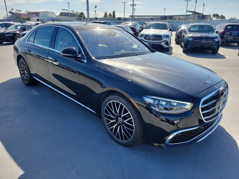 Certified 2023 Mercedes-Benz S 580 4MATIC Sedan image 2