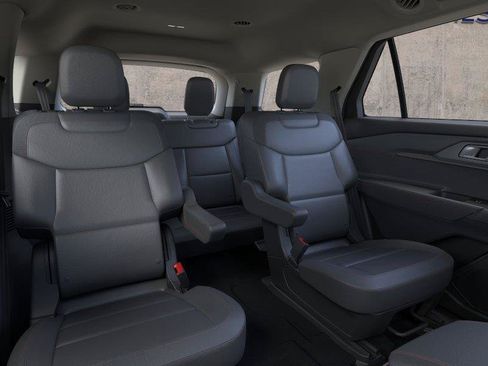 Used 2026 Ford Explorer Active w/ Active Comfort Package AWD/4WD image 11