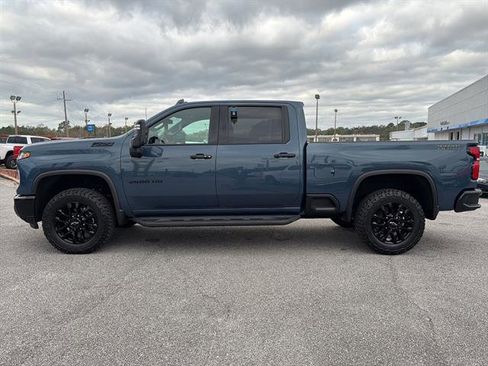 New 2026 Chevrolet Silverado 2500 LTZ w/ Trail Boss Package AWD/4WD image 4