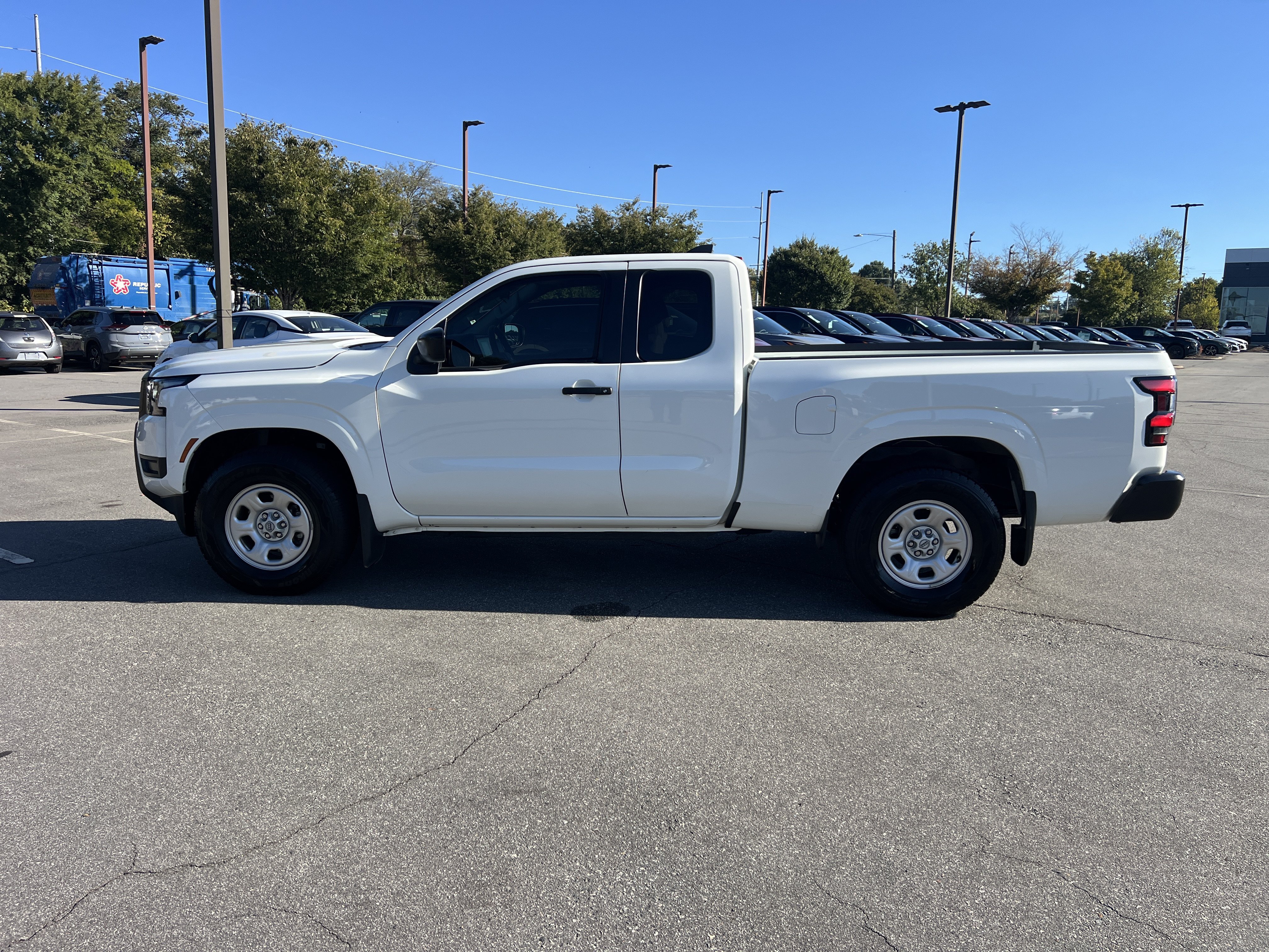 Used 2026 Nissan Frontier S RWD image 8