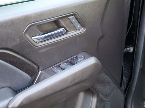 Used 2024 GMC Canyon Elevation image 18