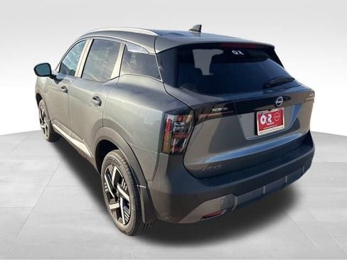 New 2026 Nissan Kicks SV w/ SV Premium Package FWD image 4