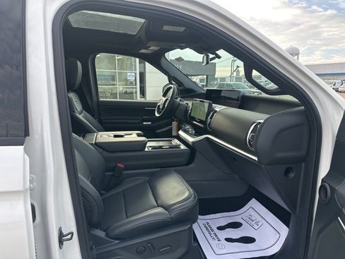 New 2026 Ford Expedition Max Platinum w/ Stealth Appearance Package image 8