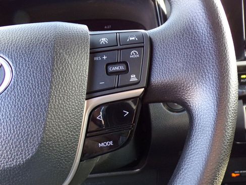 Used 2025 Toyota Camry LE image 17