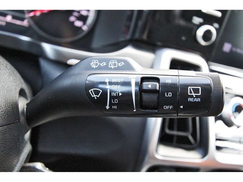 Used 2021 Kia Sorento LX FWD image 19