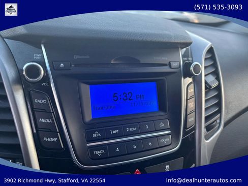Used 2016 Hyundai Elantra GT FWD image 23