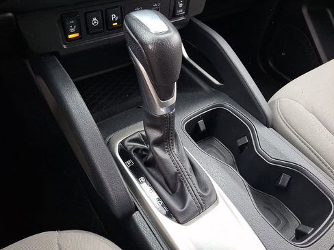 Certified 2022 Nissan Frontier SV image 16