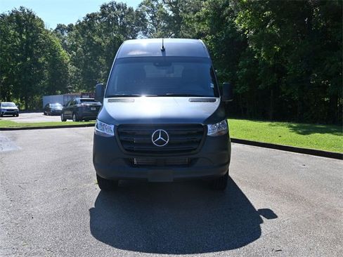 Used 2024 Mercedes-Benz Sprinter 144 Cargo image 9