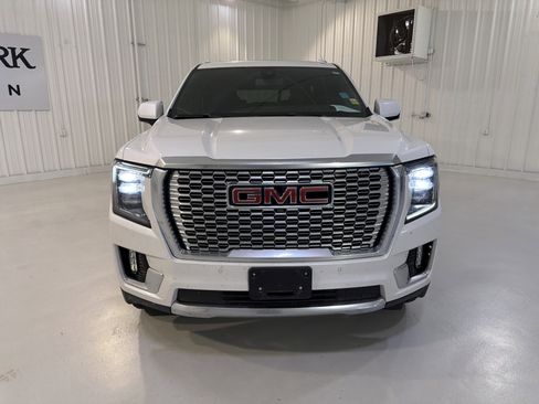 Used 2022 GMC Yukon Denali AWD/4WD image 8