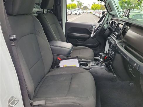 Certified 2019 Jeep Wrangler Unlimited Sport S AWD/4WD image 18