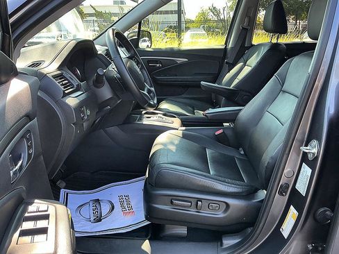 Used 2021 Honda Pilot Special Edition image 13