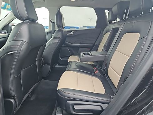 Used 2022 Ford Escape Titanium w/ Titanium Elite Package image 19