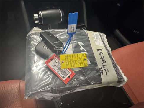 Used 2023 Kia Sportage SX image 33