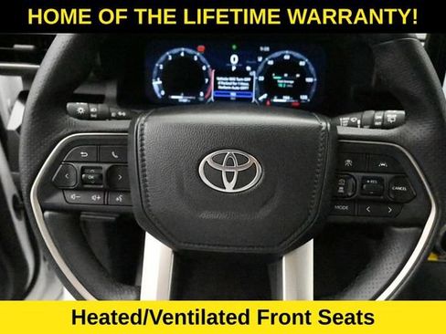 Used 2025 Toyota 4Runner Limited AWD/4WD image 19