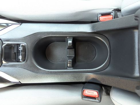 Used 2023 Toyota Corolla Cross L FWD image 26
