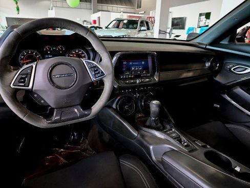 Used 2021 Chevrolet Camaro LT w/ 1LE Track Performance Package image 34