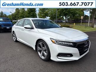 Used 2018 Honda Accord Touring video 1