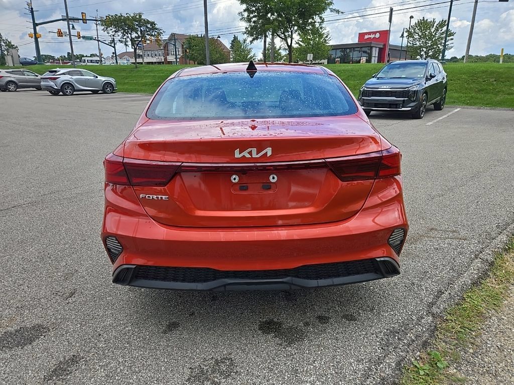 Certified 2023 Kia Forte LXS FWD image 4