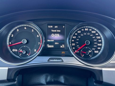 Used 2018 Volkswagen Atlas SE image 25