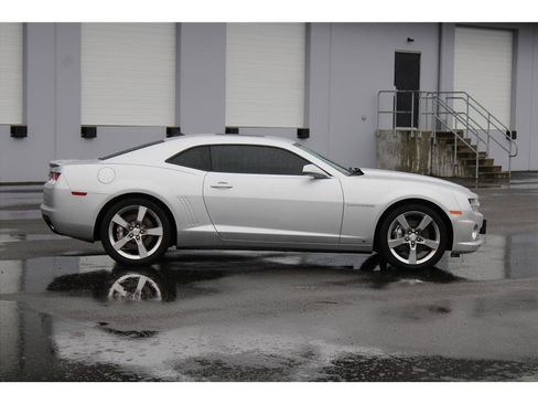 Used 2010 Chevrolet Camaro SS image 4