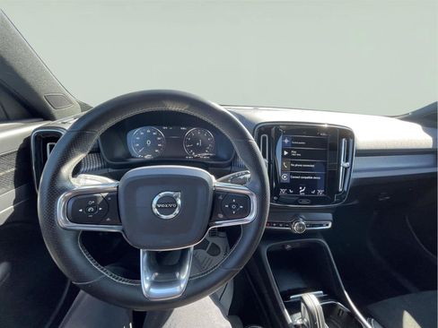 Used 2021 Volvo XC40 T5 R-Design w/ Advanced Package AWD/4WD image 24