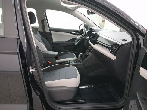 Used 2025 Volkswagen Taos S image 29