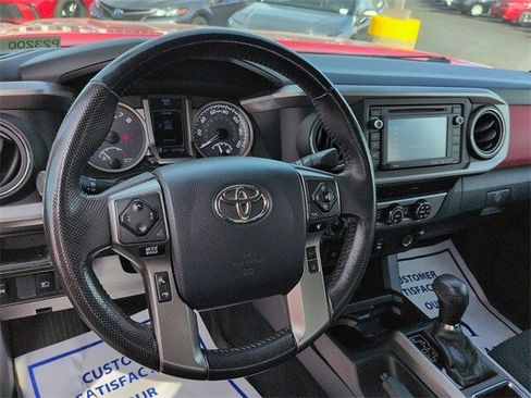 Used 2019 Toyota Tacoma SR5 image 14