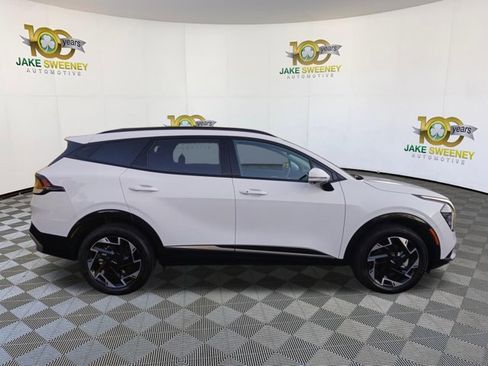 Used 2025 Kia Sportage SX AWD/4WD image 11
