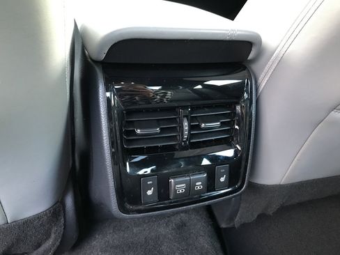 Certified 2022 Toyota Avalon Limited w/ Advanced Safety Package image 30