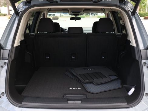 New 2026 Nissan Rogue SV FWD image 16