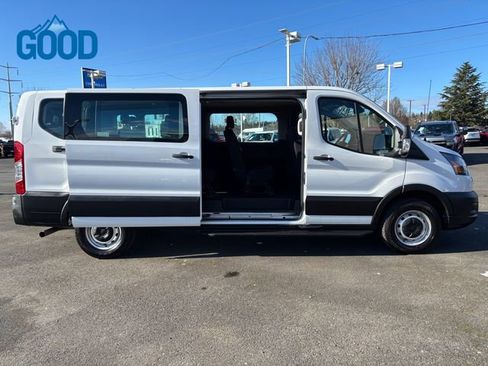 Used 2021 Ford Transit 350 XL image 31