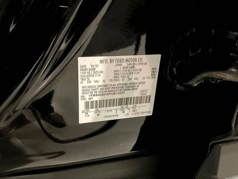 Used 2023 Ford Explorer XLT AWD/4WD image 19