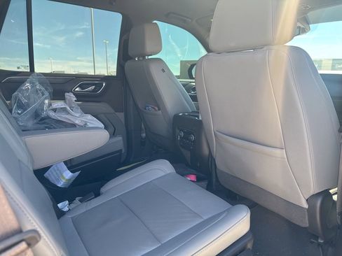 Used 2024 Chevrolet Tahoe Z71 w/ Z71 Off-Road Package image 8